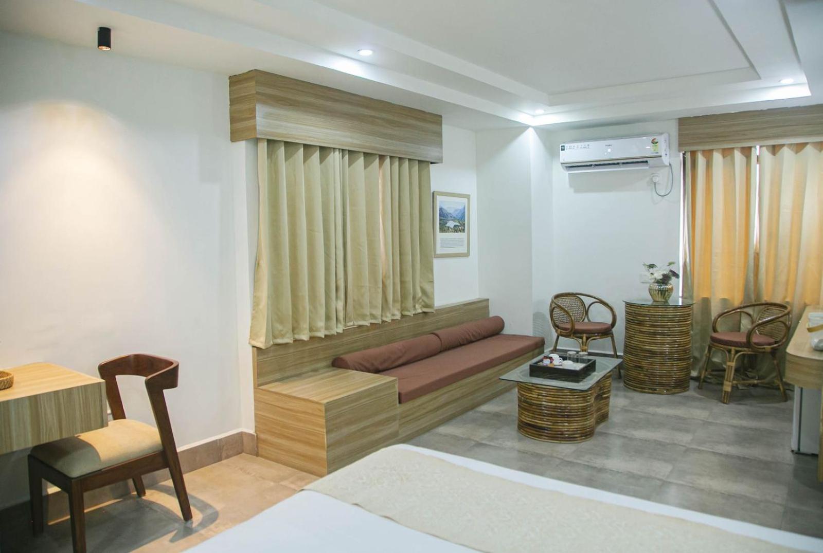 Hotel Lake Shilloi ดิมาปูร์ ภายนอก รูปภาพ